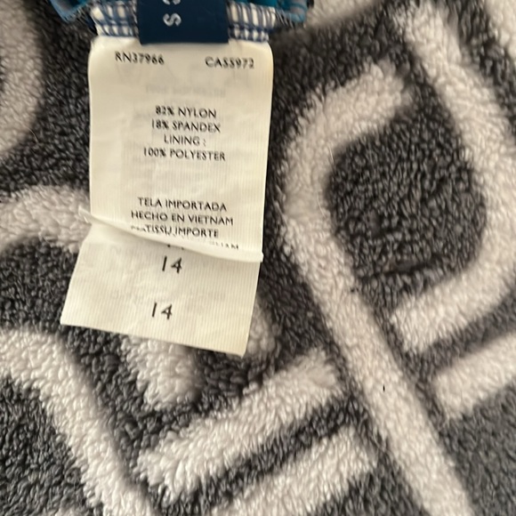 Jantzen Woman’s Swimsuit - Picture 5 of 5